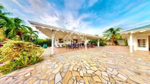 Το κτήριο όπου στεγάζεται  η βίλα