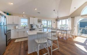 Afbeelding uit fotogalerij van Downtime Abbey - D3654 in Bayberry Bluffs