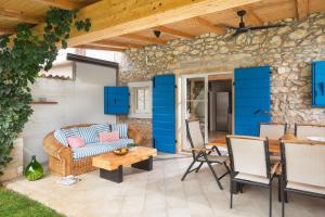 Istumisnurk majutusasutuses Villa Flavia Traditionelles Steinhaus Mit Pool