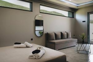 Postel nebo postele na pokoji v ubytování Mat Luxury Villa