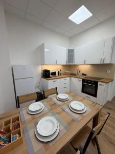 Η κουζίνα ή μικρή κουζίνα στο Štýlový Apartmán Zemplínska 2