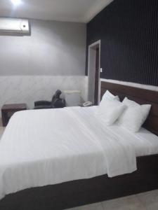 Φωτογραφία από το άλμπουμ του Tofana Hotels and Apartments στην Αμπούζα