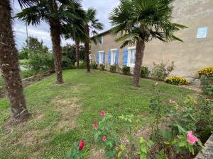 Κήπος έξω από το Gîte de Castellasses