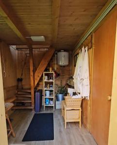 Μια τηλεόραση ή/και κέντρο ψυχαγωγίας στο Lavender Valley