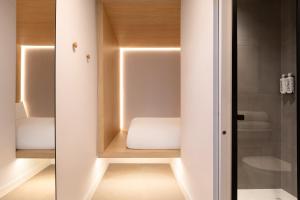 Koupelna v ubytování Zedwell Underground Hotel Park Lane + 3 fotografie