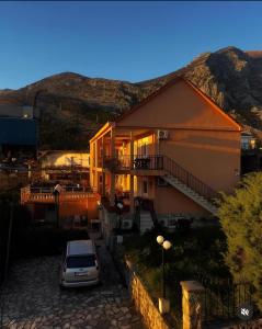 Nespecifikovaný výhled na hory nebo výhled na hory při pohledu z apartmánu