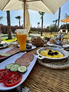 Đồ ăn tại/gần khách sạn