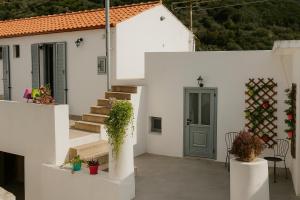 Balkón nebo terasa v ubytování Viva Elafonisi - Studios or Apartment, 10min to Elafonissi