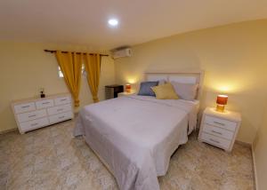 Fotografie z fotogalerie ubytování Hotel la Saladilla Beach Club v destinaci Santa Cruz de Barahona + 20 fotografií