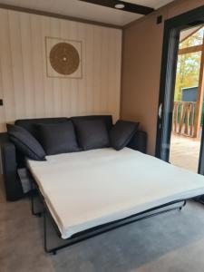 Postel nebo postele na pokoji v ubytování Chalet Lac du Der Giffaumont-Champaubert