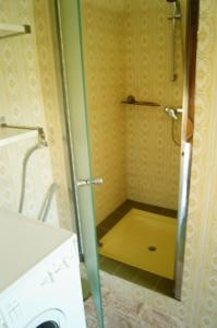 Bany a Manad cod CIR n 0329