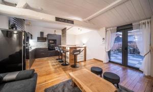 Kuchyň nebo kuchyňský kout v ubytování L'Atelier des Rêves