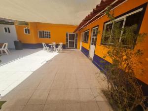 El edificio en el que está la casa de huéspedes