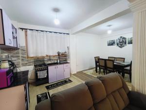 Kuchyň nebo kuchyňský kout v ubytování Redhill Cliff