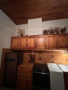 Kuchyň nebo kuchyňský kout v ubytování Maison La Provençale Charmant Triplex