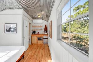 Кухня или мини-кухня в Daybreak Ridge Morning Vista
