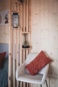 TV a/nebo společenská místnost v ubytování Le Studio du Hameau