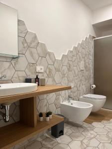 Ένα μπάνιο στο Domus Fontana +45 φωτογραφίες