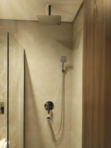 Koupelna v ubytování شقق العزيزية العلا