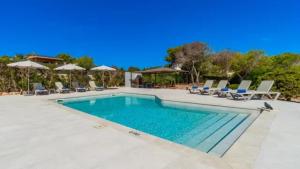 Bazén v ubytování Can Ferrando - Es Pontàs nebo v jeho okolí