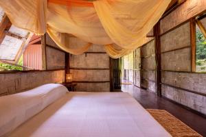 Ένα ή περισσότερα κρεβάτια σε δωμάτιο στο The Forest Elephant - Formerly known as the Flying Elephant +22 φωτογραφίες