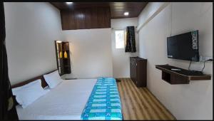 Μια τηλεόραση ή/και κέντρο ψυχαγωγίας στο Madhurleela