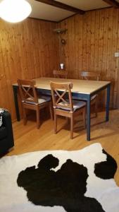 Φωτογραφία από το άλμπουμ του Ferienwohnung Wärschu σε Albinen