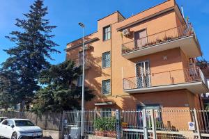 Tòa nhà nơi căn hộ tọa lạc