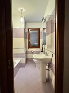 Ένα μπάνιο στο B&B fantasia