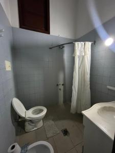 Koupelna v ubytování Casa en zona centro + 2 fotografie