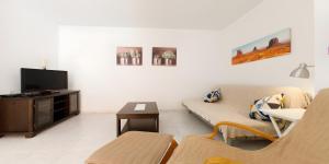 TV a/nebo společenská místnost v ubytování Apto B-A almoraide suites