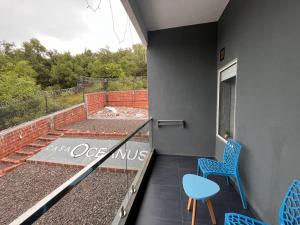 Balkón nebo terasa v ubytování Casa Oceanus - Pool Facing Room - Ganpatipule