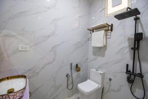 Ένα μπάνιο στο MERAKEe HOUSE +12 φωτογραφίες