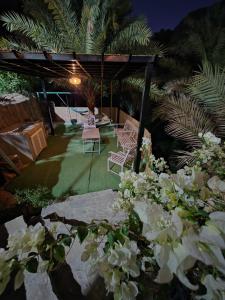 Κήπος έξω από το Wadi Bani Khalid Guest Lodge