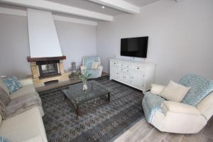 Imagen de la galería de Apartment Mit Terrasse, Pool Und Garten, en Guía de Isora