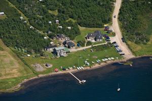 Příroda nedaleko prázdninového areálu