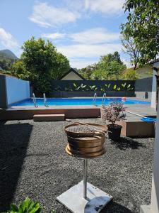 Πισίνα στο ή κοντά στο Mount Wave Holiday Pool Villa