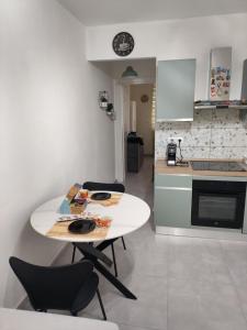 Cuina o zona de cuina de Intero appartamento - Inalpi Arena - Bea Future