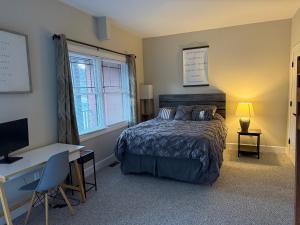 Ένα ή περισσότερα κρεβάτια σε δωμάτιο στο Massive LUX 3BR Ski ON/OFF Condo on MTN.Sleeps 12!