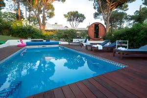 La alberca dentro o cerca de Bento Box Villa Family Hub Fitness