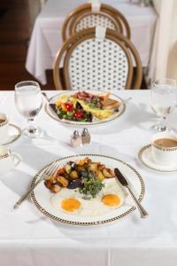 Jídlo v hotelu nebo okolí