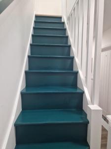 Ảnh trong thư viện ảnh của Cozy baby blue room ở Luton