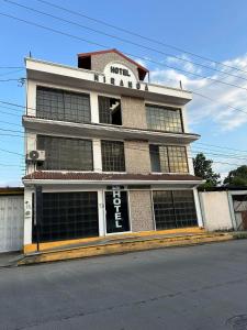 Το κτήριο όπου στεγάζεται  το ξενοδοχείο