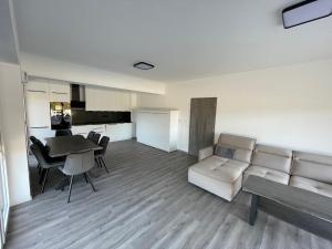 Kuchyň nebo kuchyňský kout v ubytování Apartmán Raj + 19 fotografií