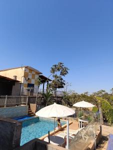 Bazén v ubytování Rancho Serra do Ouro nebo v jeho okolí