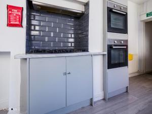 Fotografie z fotogalerie ubytování Woodhouse Lodge Room 2 v destinaci Stoke-on-Trent