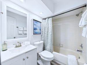 Et badeværelse på La Cita Country Club 2BR Condo + 35 billeder