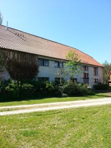 Hoone, kus puhkemaja asub