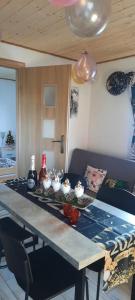 Fotografie z fotogalerie ubytování Domki letniskowe nad Jeziorem Solińskim Pasiekówka v destinaci Zawóz + 23 fotografií