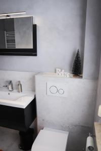 Koupelna v ubytování Panoramablick Rhön + 18 fotografií